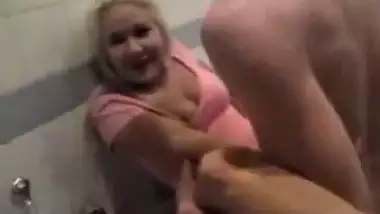 Partyslut Lets Her Friends Watch