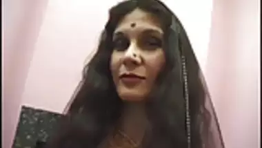 Indian Mature Whore Adaza Fucks