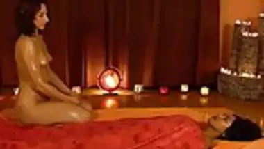 Beautiful Feminine Massage From Exotic India