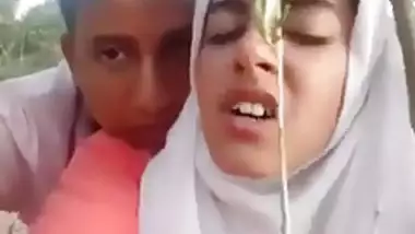 Desi judva bhai bahan Latif Ltifa doggy outdoor hijab muslim