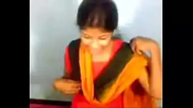 Young desi maid enjoyed by her boss