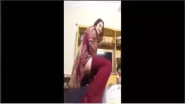 Sexy Pakistani Aunty Riding Nephew’s Cock