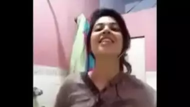 Indian College Porn MMS Of Teen Chick