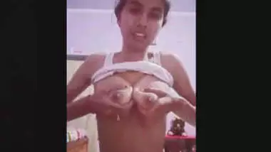 Cute Desi College Girl Record Her Strip Video For LOver