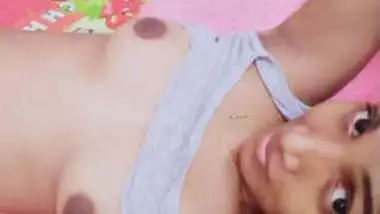 Horny Indian Teen Showing boob and pussy part 1