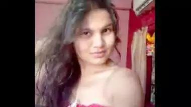 Desi village girl sopna show her nice boobs n pussy