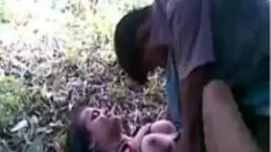 Outdoor desi sex video of college girl Champa threesome chudai
