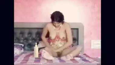 Punjabi bhabhi?s erotic massaging