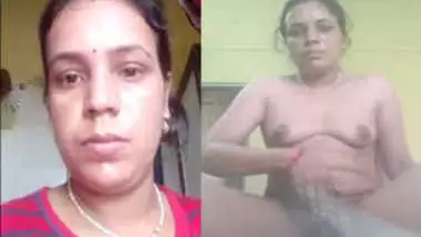 Desi female exposes her sex butt and boobs before XXX masturbation