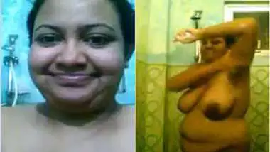 Sex goddess from India goes to shower and washes her wonderful body