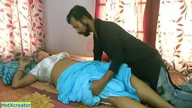 Desi hot bhabhi having sex with houseowner son! Hindi webseries sex with dirty audio