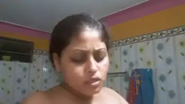 Smoking Bhabhi showing her super big boobs