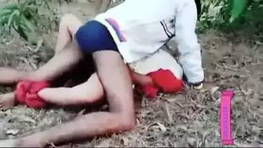Outdoor Indian blue film of a young girl fucking her friend in the park