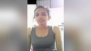 Today Exclusive- Cute Lankan Girl Showing Her Boobs And Pussy Part2