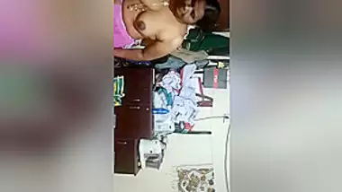 Tamil Bhabhi Boobs Video Record In Hidden Cam