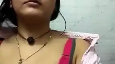 Desi slut with glasses reveals her huge XXX boobs for live show