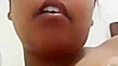 Super Horny Indian Girl Pussy Fingering Mms