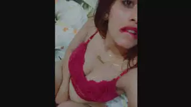 Paki hot college girl showing her self 5 vdos part 1