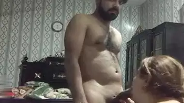 Cum slut wife makes her husband?s dry in Pakistani porn