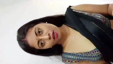 Desi Indian Malkin Bhabhi Ko Stairs Par Choda