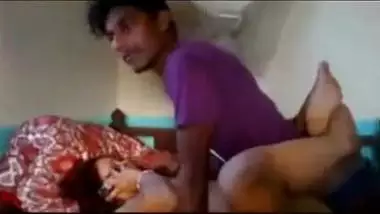 Bengaluru xxx Indian aunty sex video with juvenile college chap