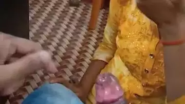 Young desi XXX girl sucks her boss? cock in his house MMS